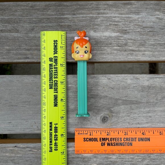 VINTAGE 90s 🍭 PEBBLES PEZ DISPENSER . 1992 FLINTSTONES MEMORABILIA . RETRO CANDY - Picture 16 of 16